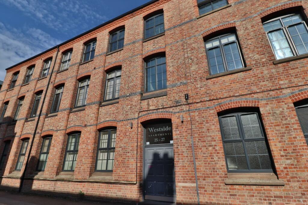 01 - External Front.JPG