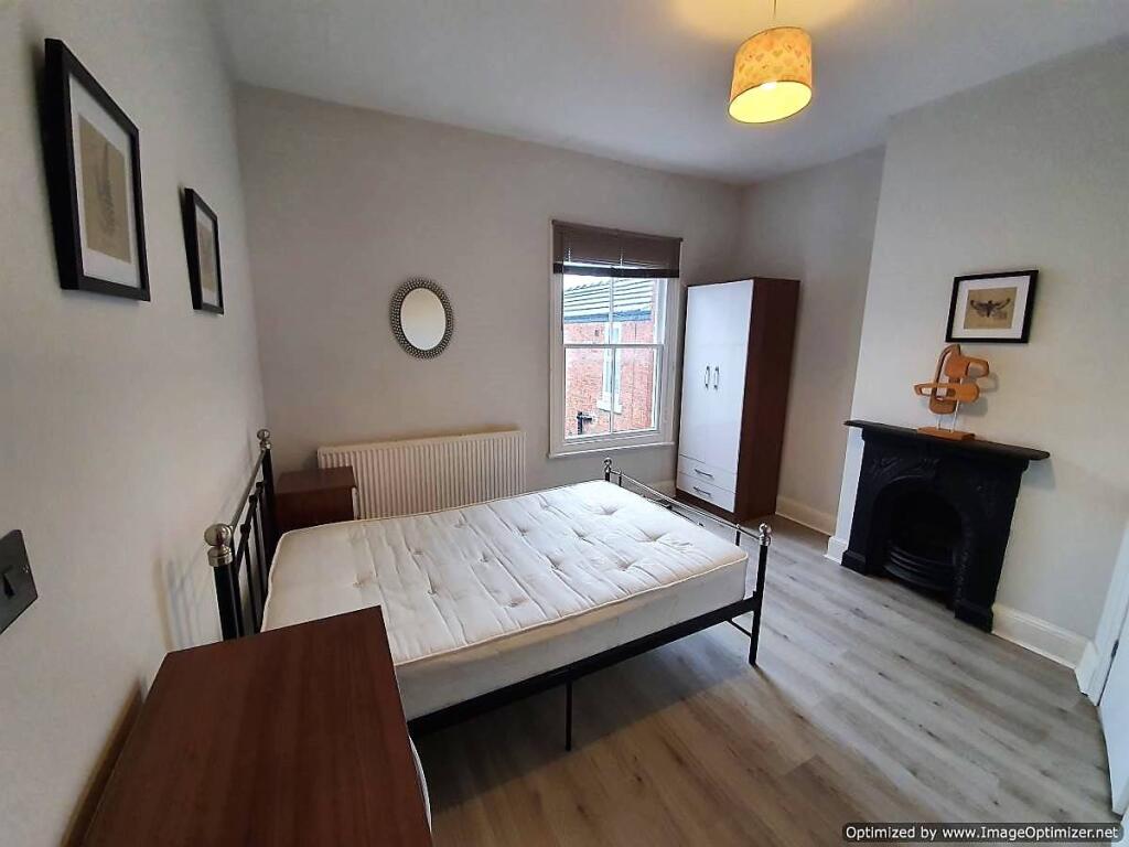 84 Ed 4 Bed