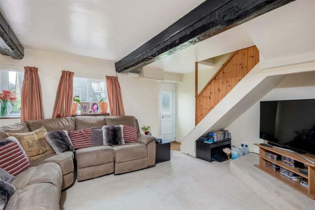 4 Fishers Lane, Charlbury-3.jpg