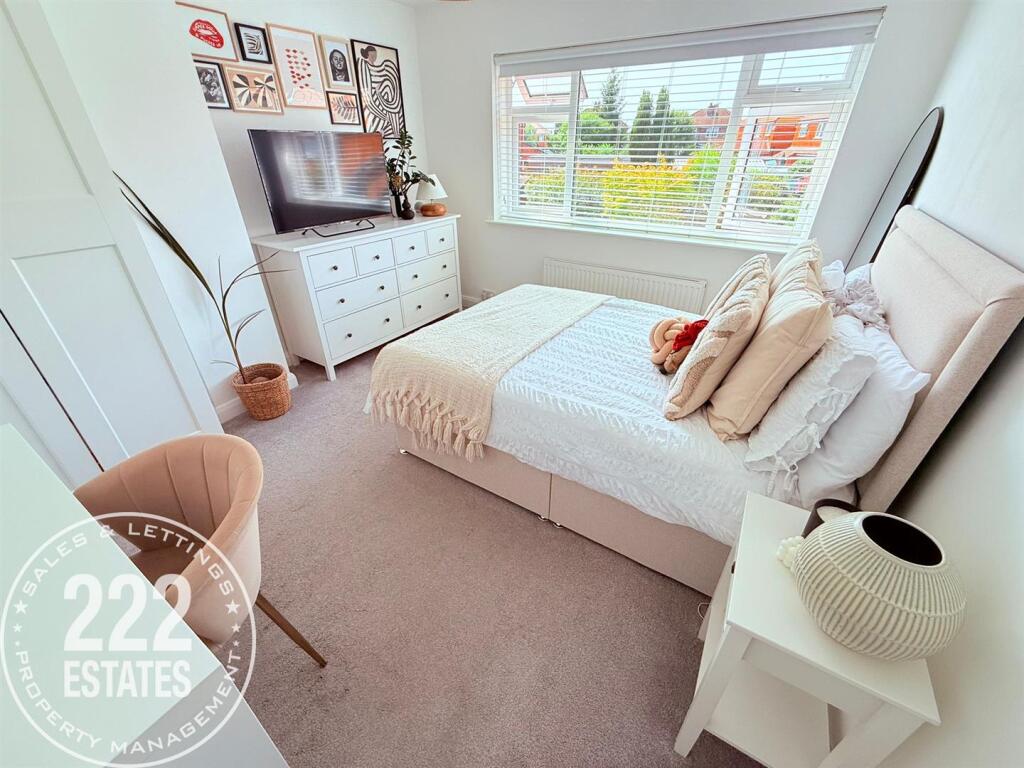 PHOTO-2025-08-15-12-54-41 (5).jpg