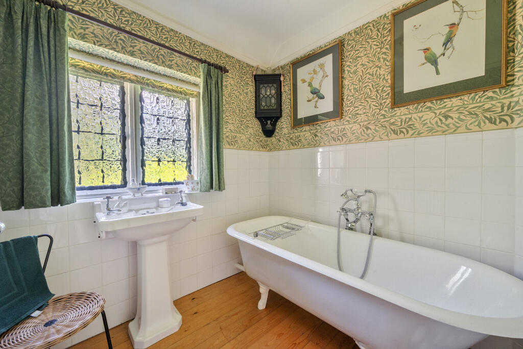 1318671-34-687a4f...