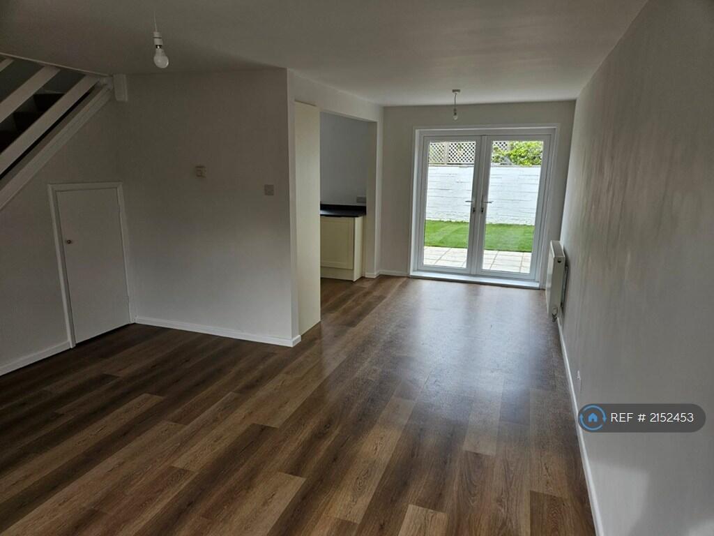 Lounge And Dining Room 