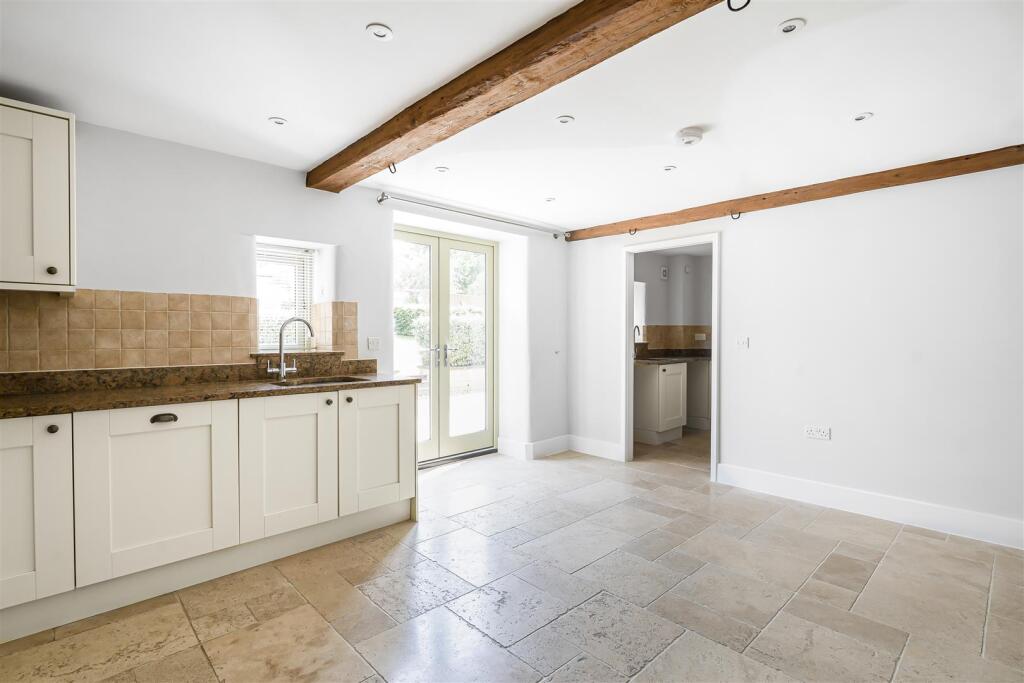 The Stables, 3a Gayton Road, Blisworth (51).JPG