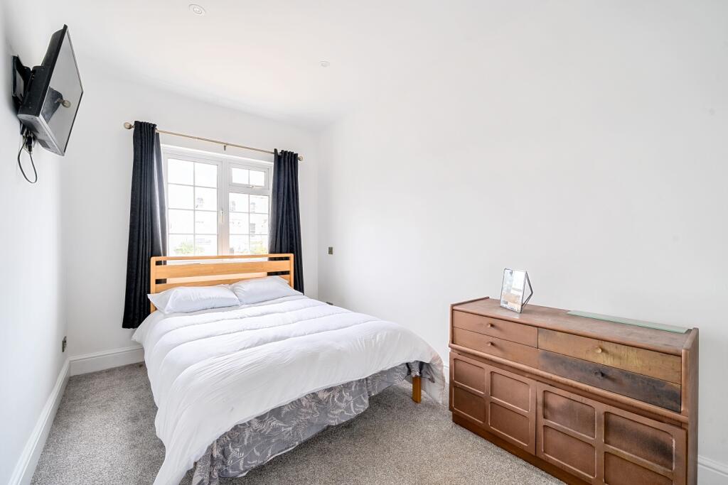 1372011-6-6909e69be0f44