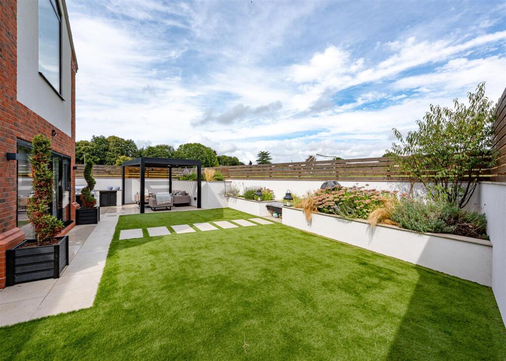 34 Post Office Road-external1.jpg