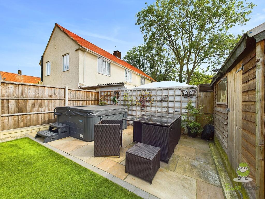 CAM01543G0-PR0092-STILL029