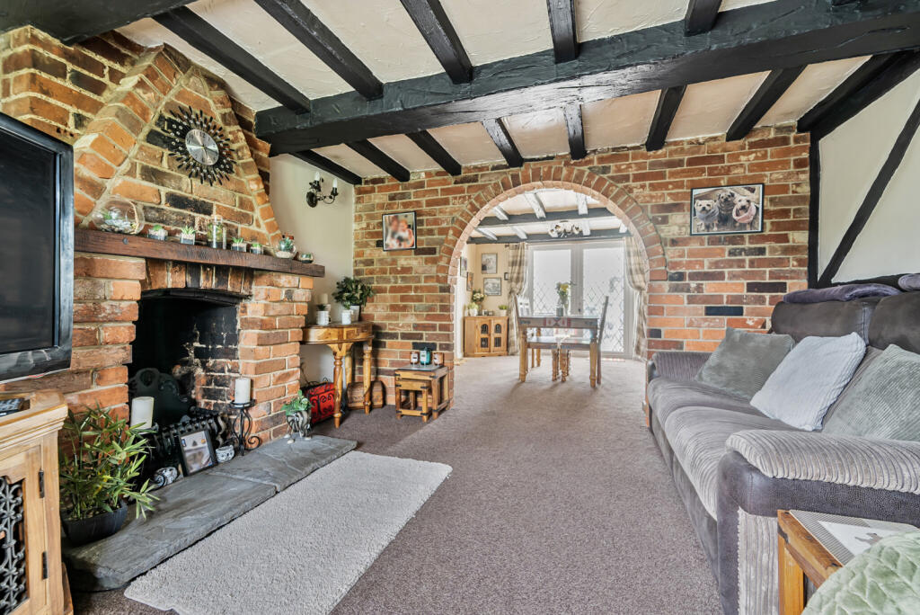 1330050-12-6883b7...