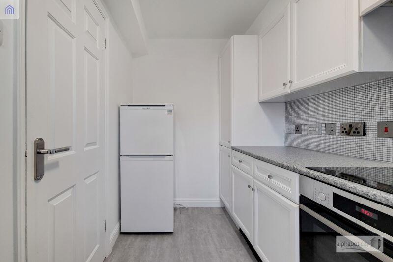Kitchen (2)