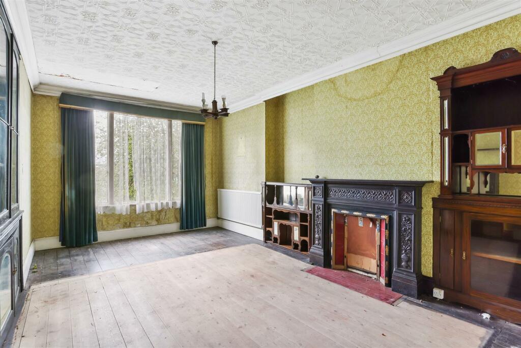 dining room.jpg