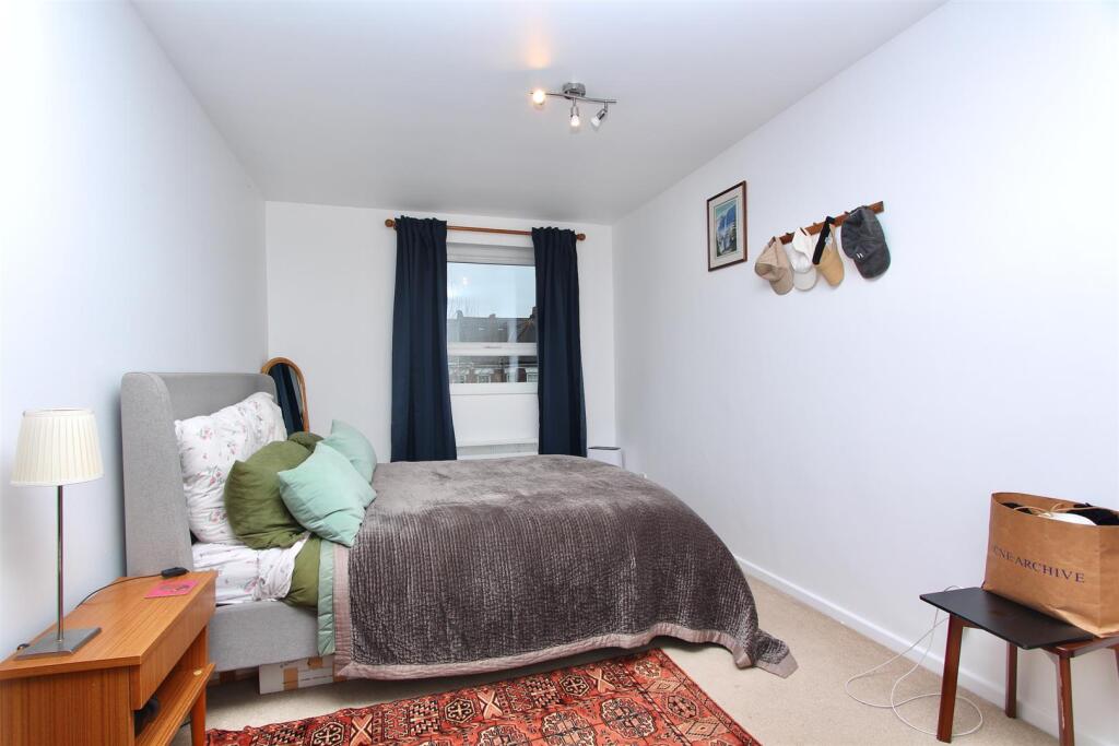 Lampard Grove, N16