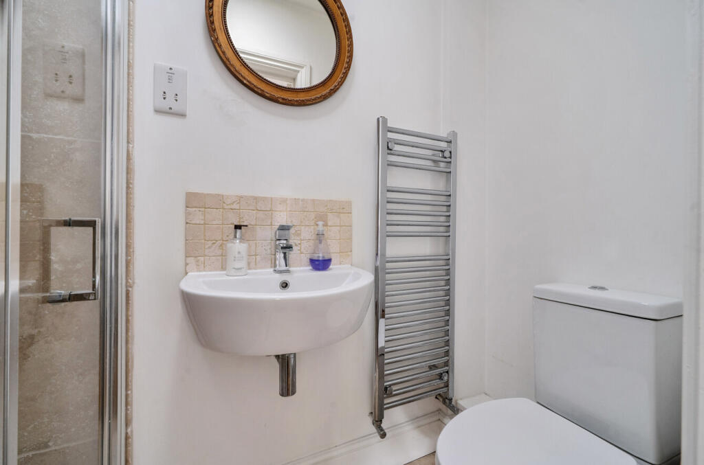 1318278-11-6863df...