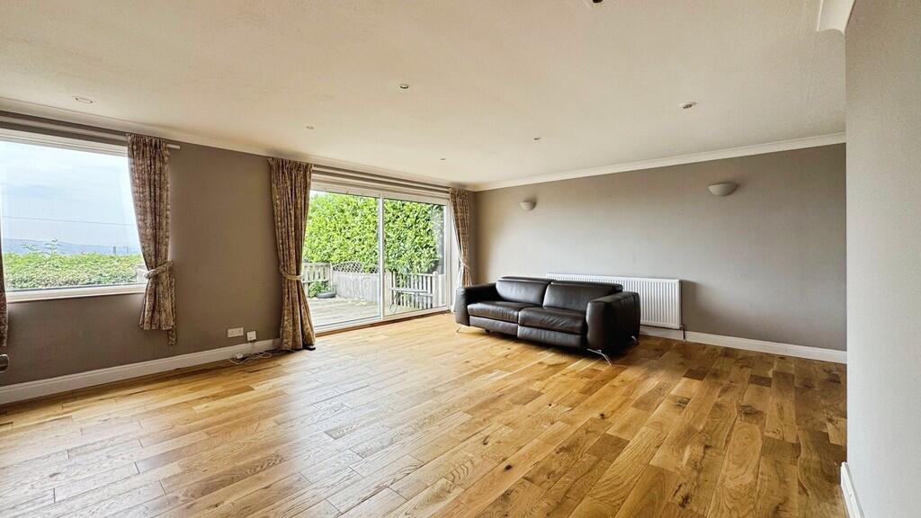 b7b21af2-6-4BC9-8...