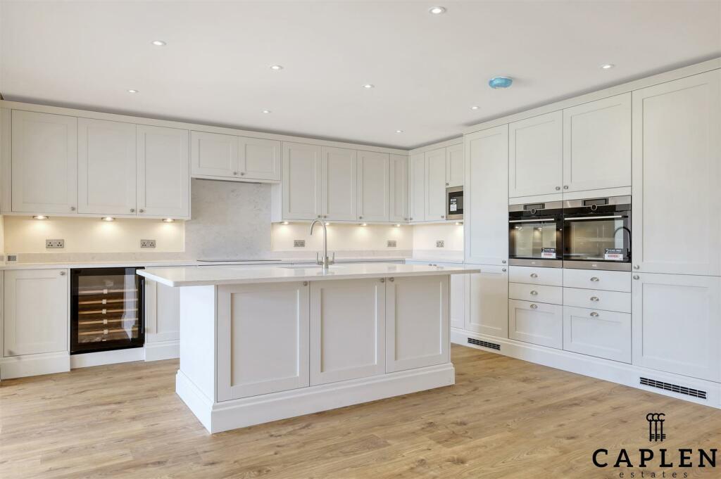 img_4916_24 copy 2.jpg