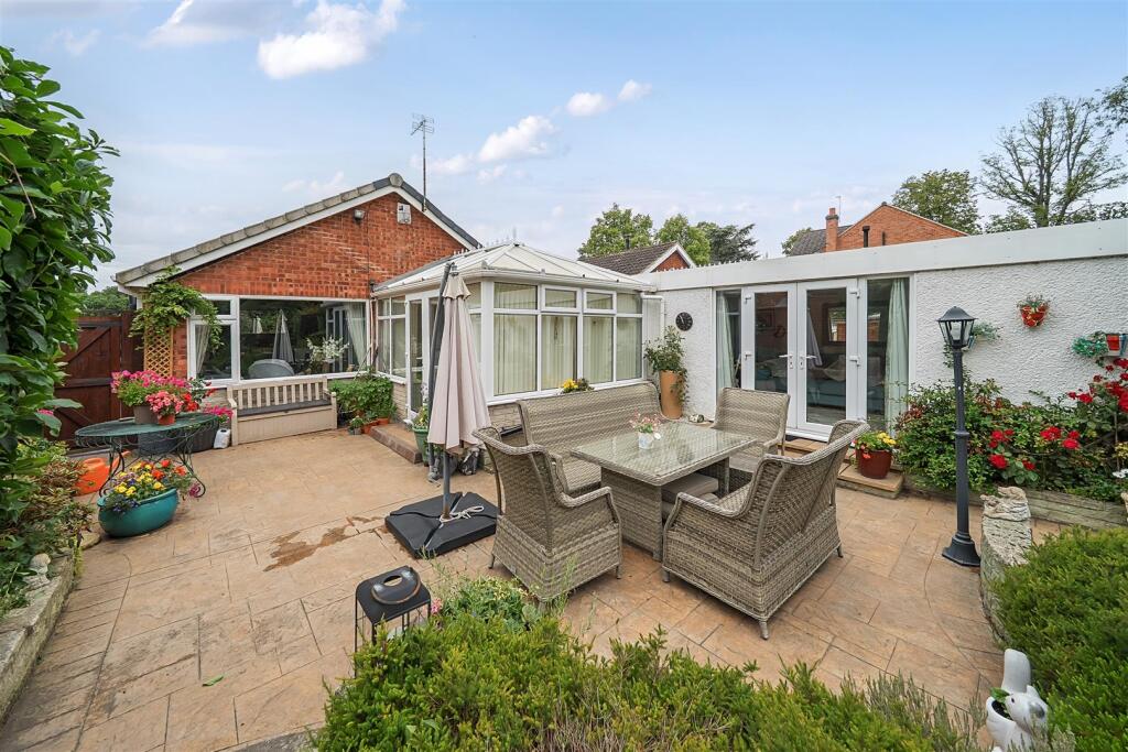 38 Bath Lane, Moira