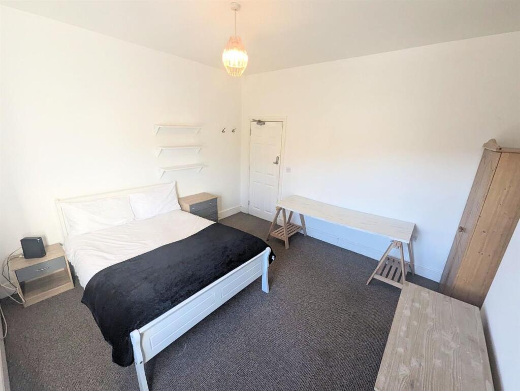 Room 4