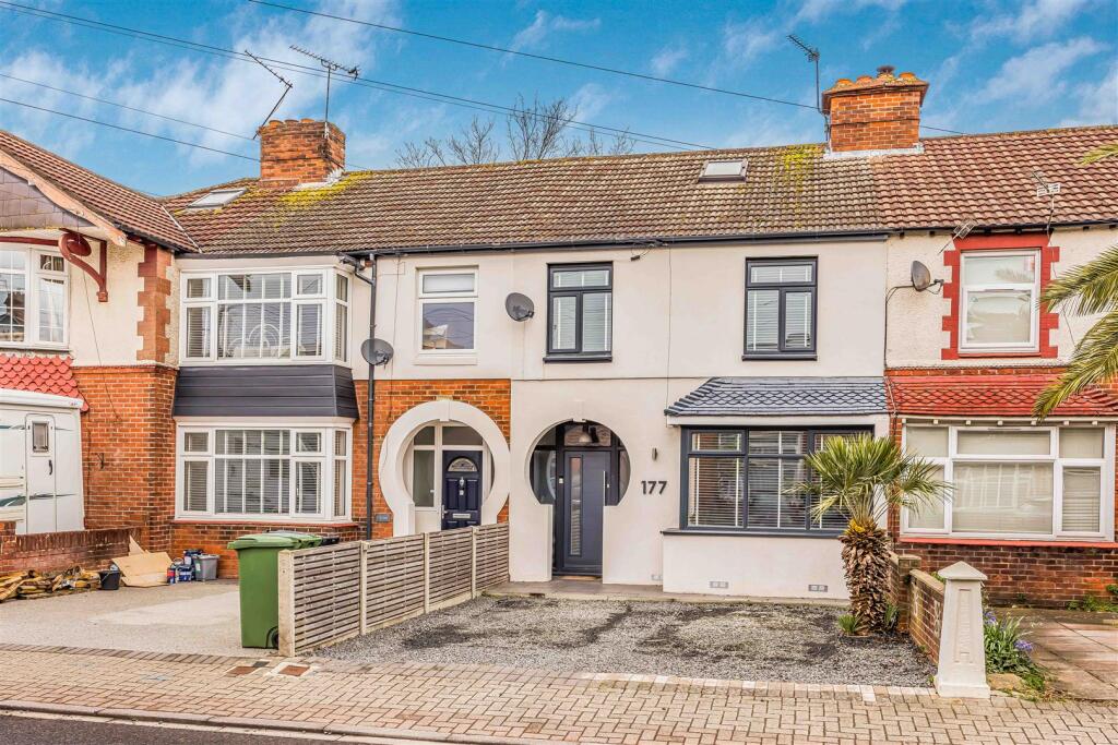 177 Hawthorn Crescent, Cosham-Small-PorticoMarketi