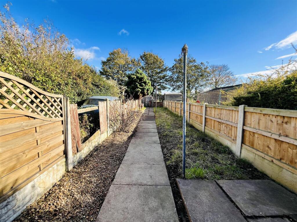 garden .jpg
