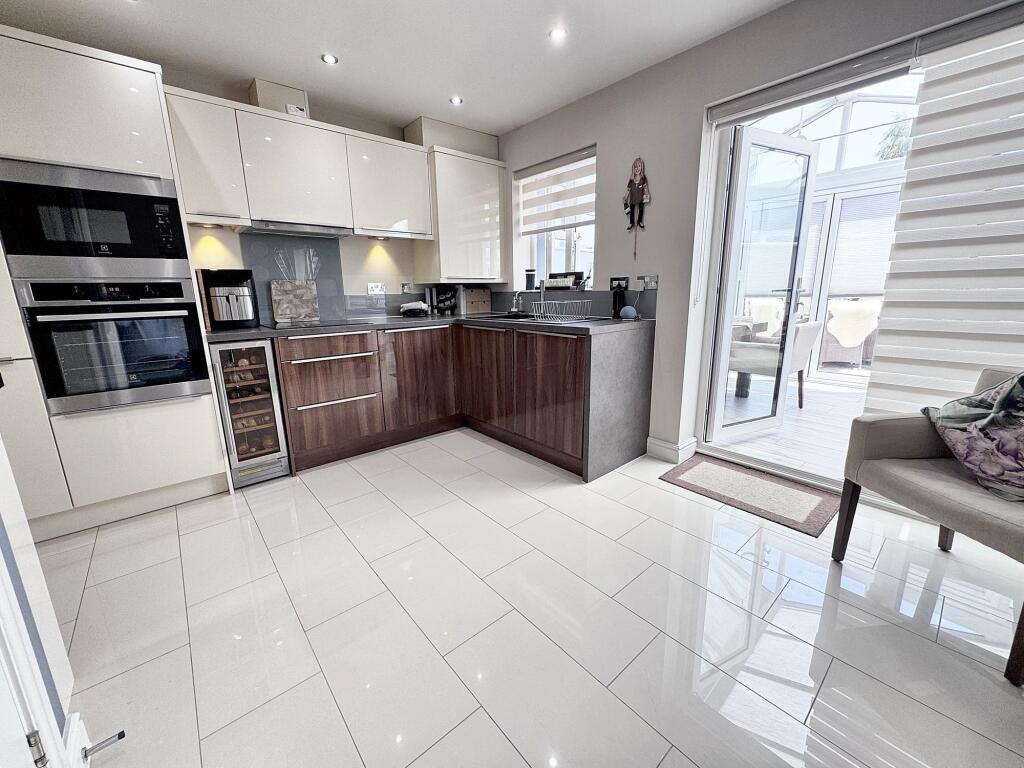 Kitchen / Diner