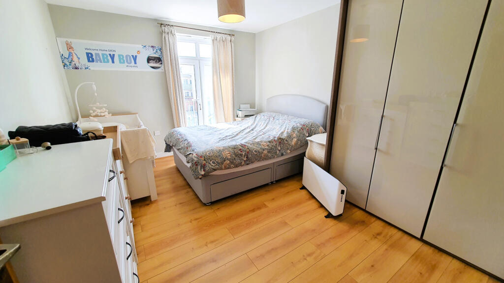 BEDROOM 1