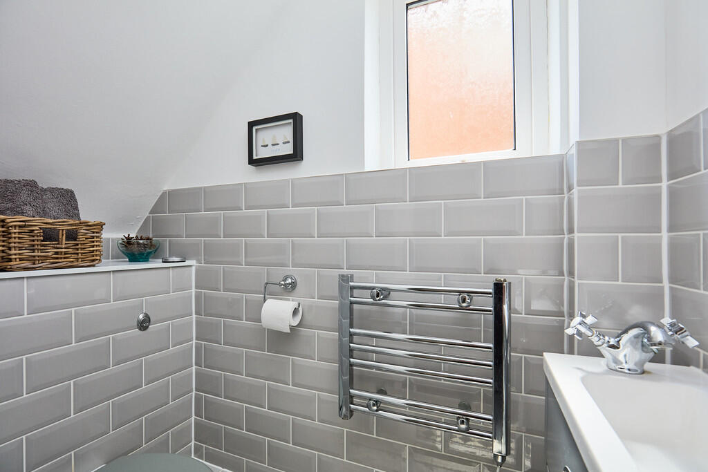 Edward Knight 202...