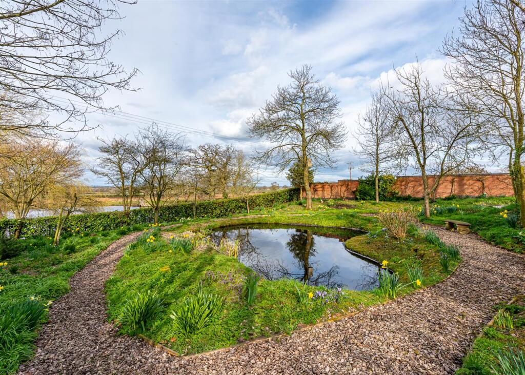 Park View-garden9.jpg