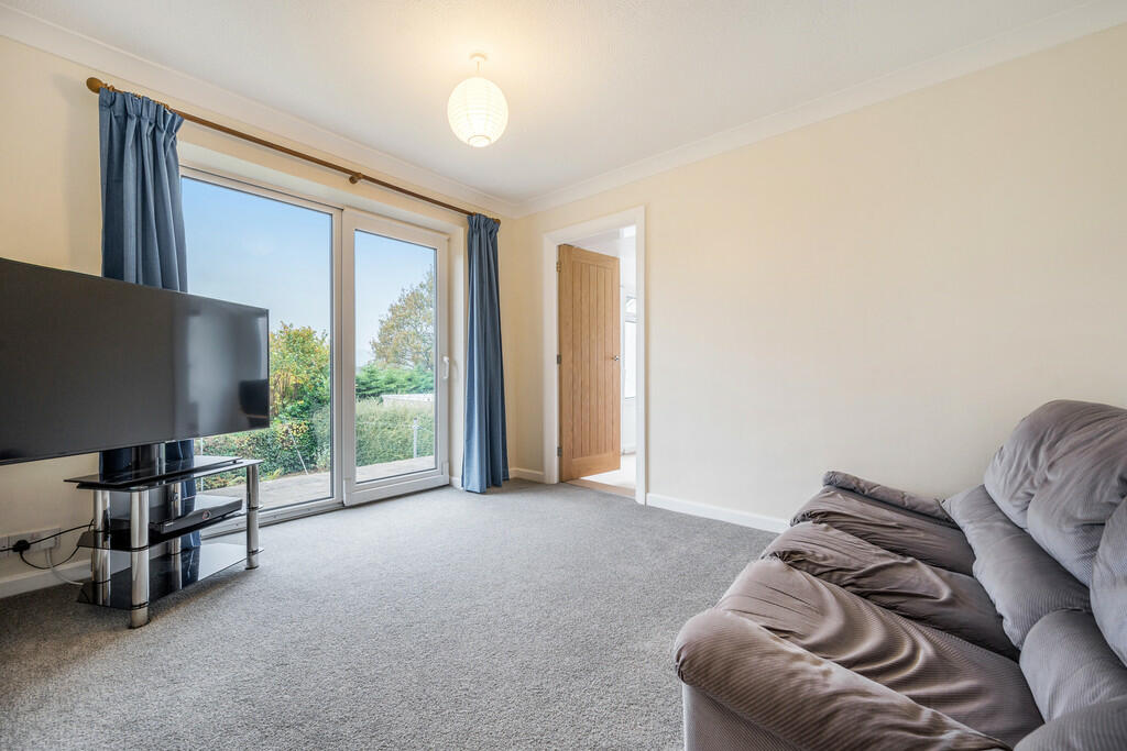 Bedroom Two / Sit...
