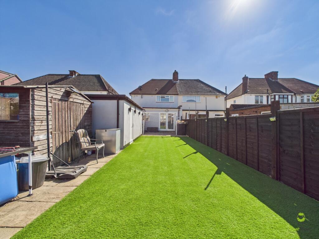 CAM02615G0-PR0037-STILL017