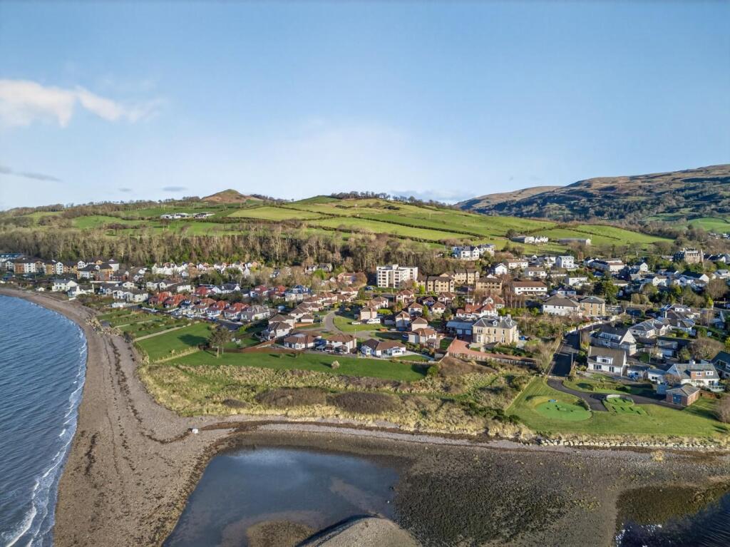8 buchanan street, largs_48.jpg