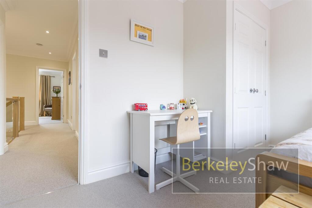 2 Mayfield Court Victoria Road Formby L377JL 053.j