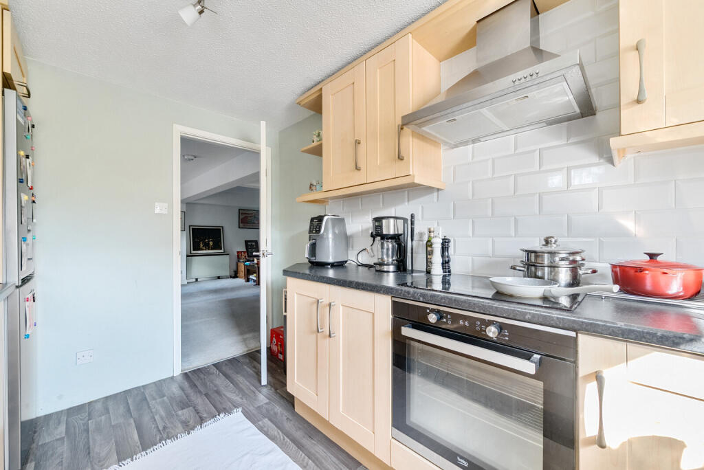 1315003-6-685c249...