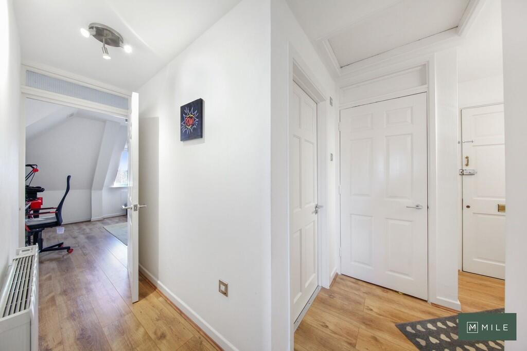 Flat 10, Mortimer...
