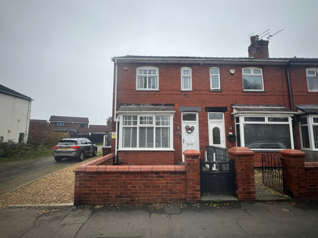 3 Story 3 Bedroom End Terrace House For Sale