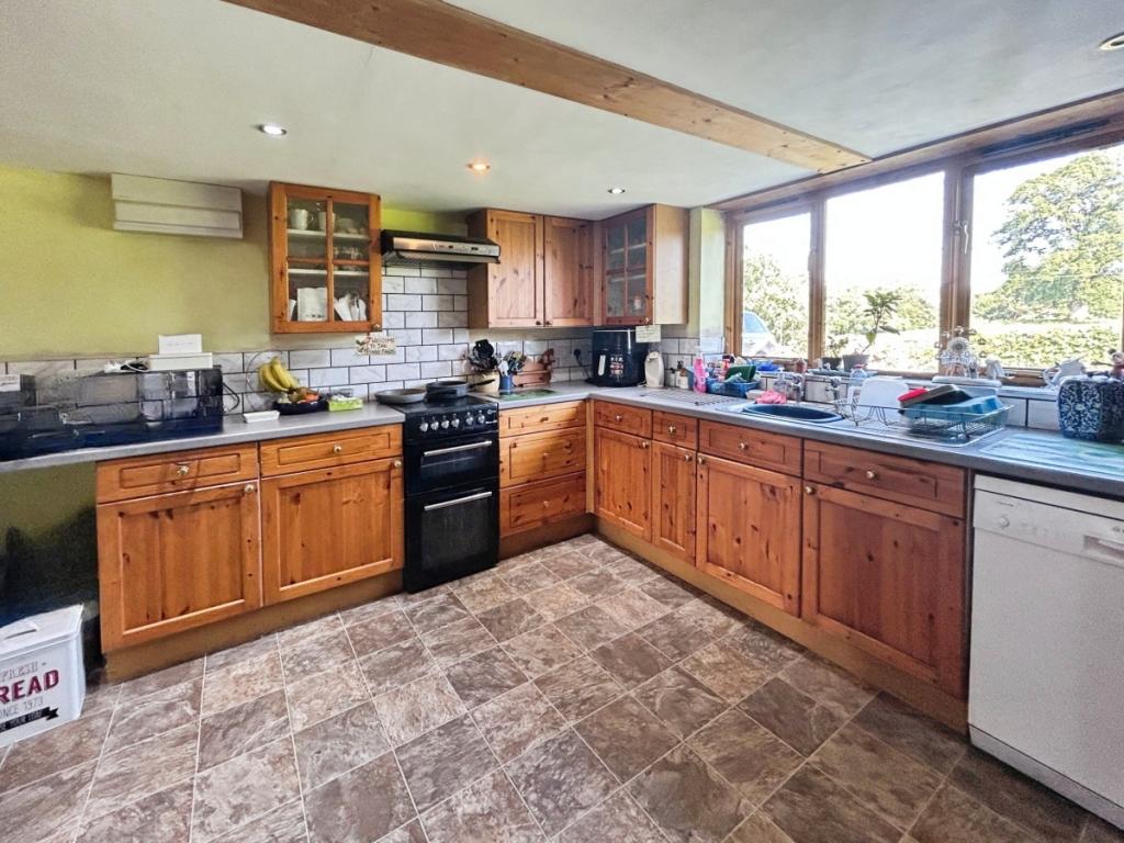 Detached Cottage in rural village