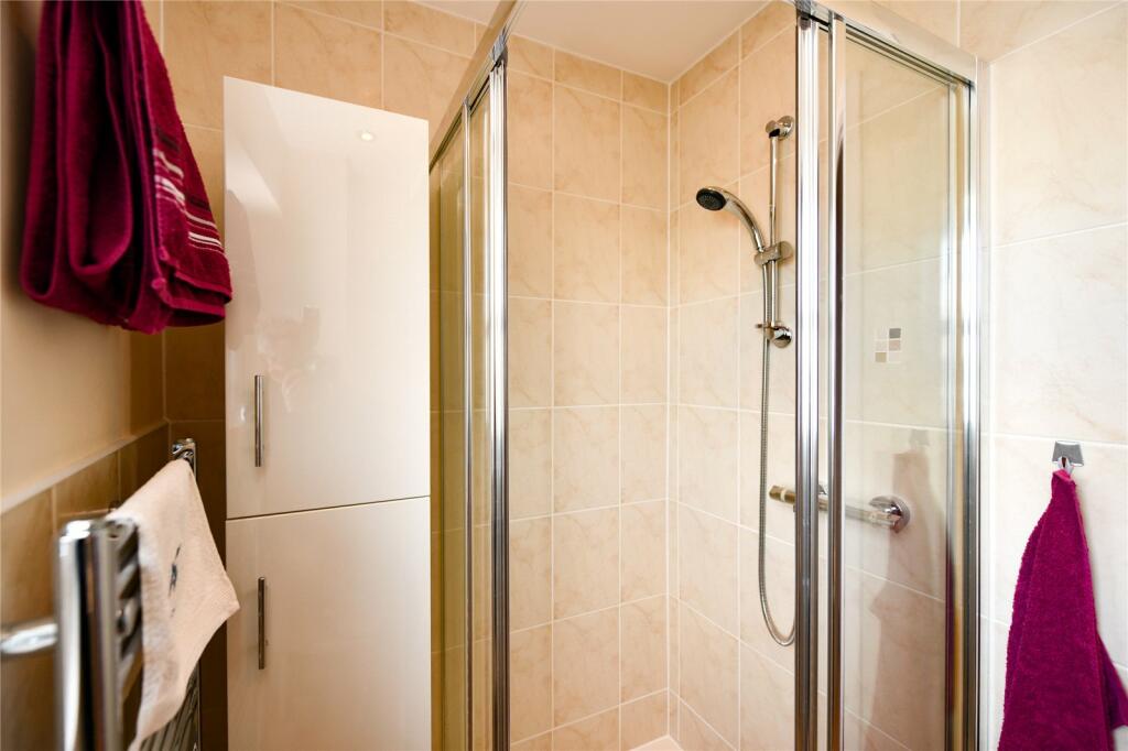 2nd Floor Showerroom