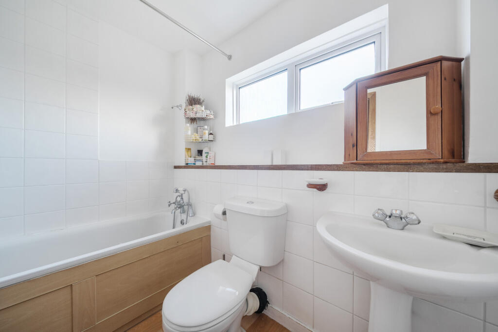 1371299-20-68f743...