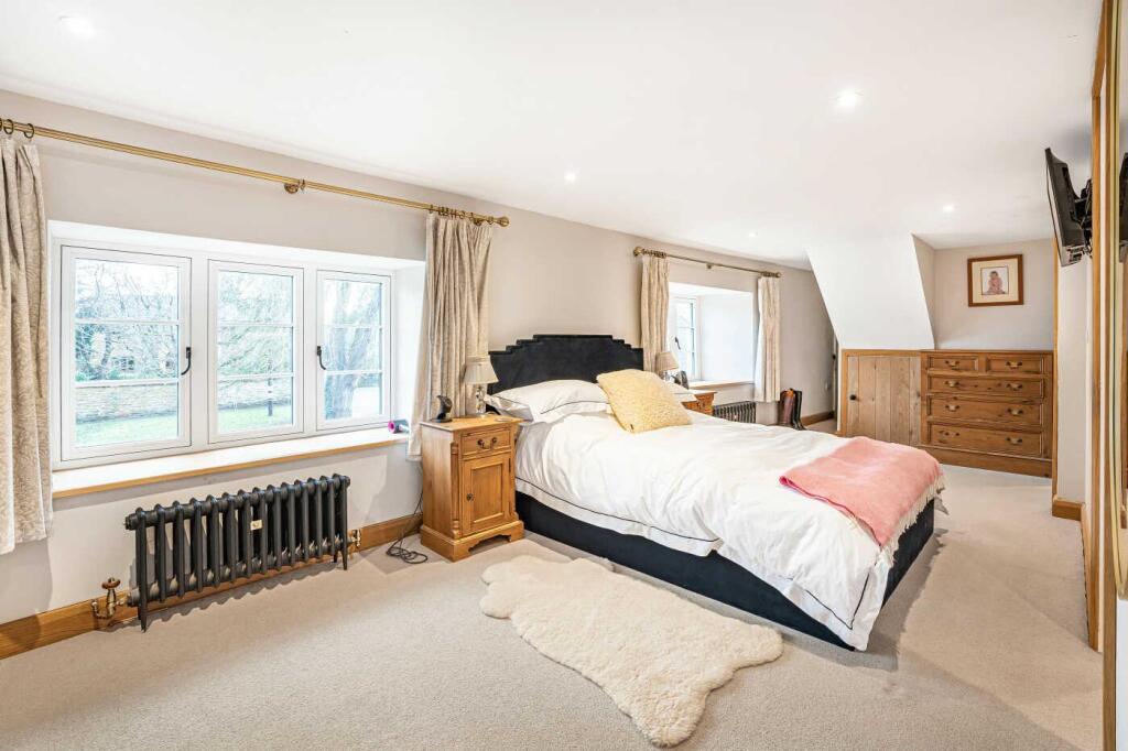 Barleymow, The Green