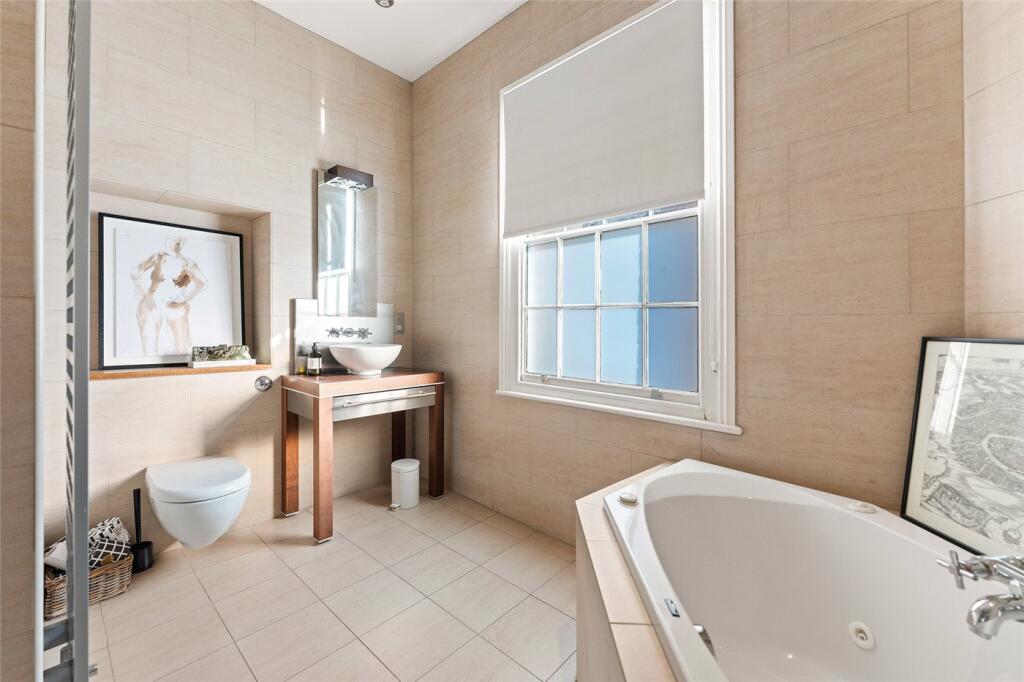 Master Ensuite