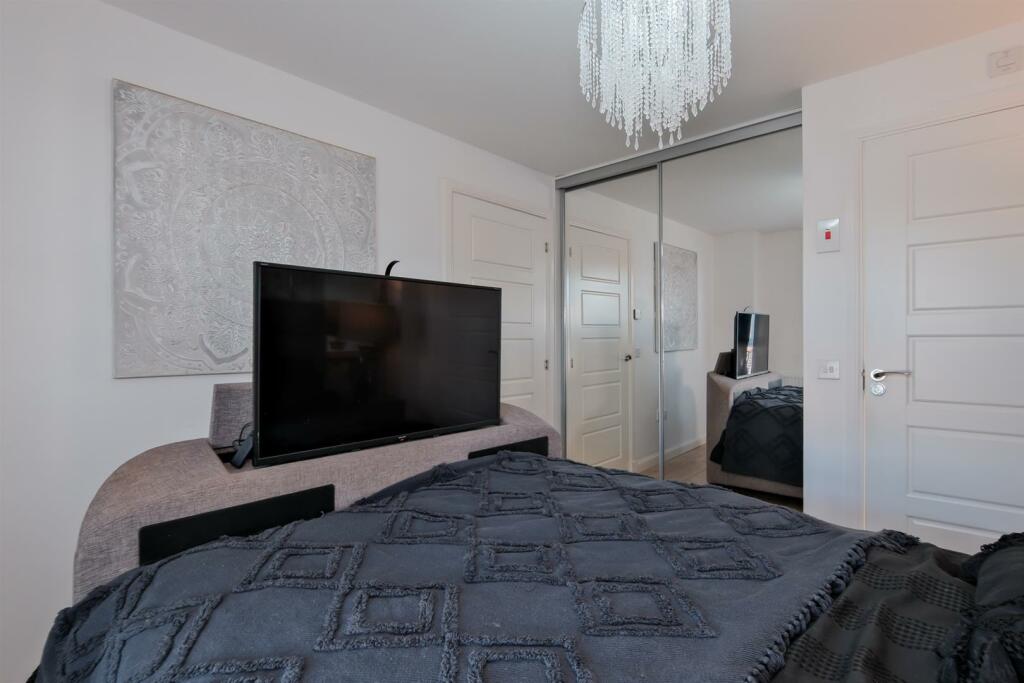 028-14 Brock Place Motherwell ML1 1AH.jpg