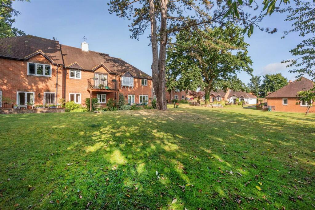 20 War Memorial Place-5.jpg