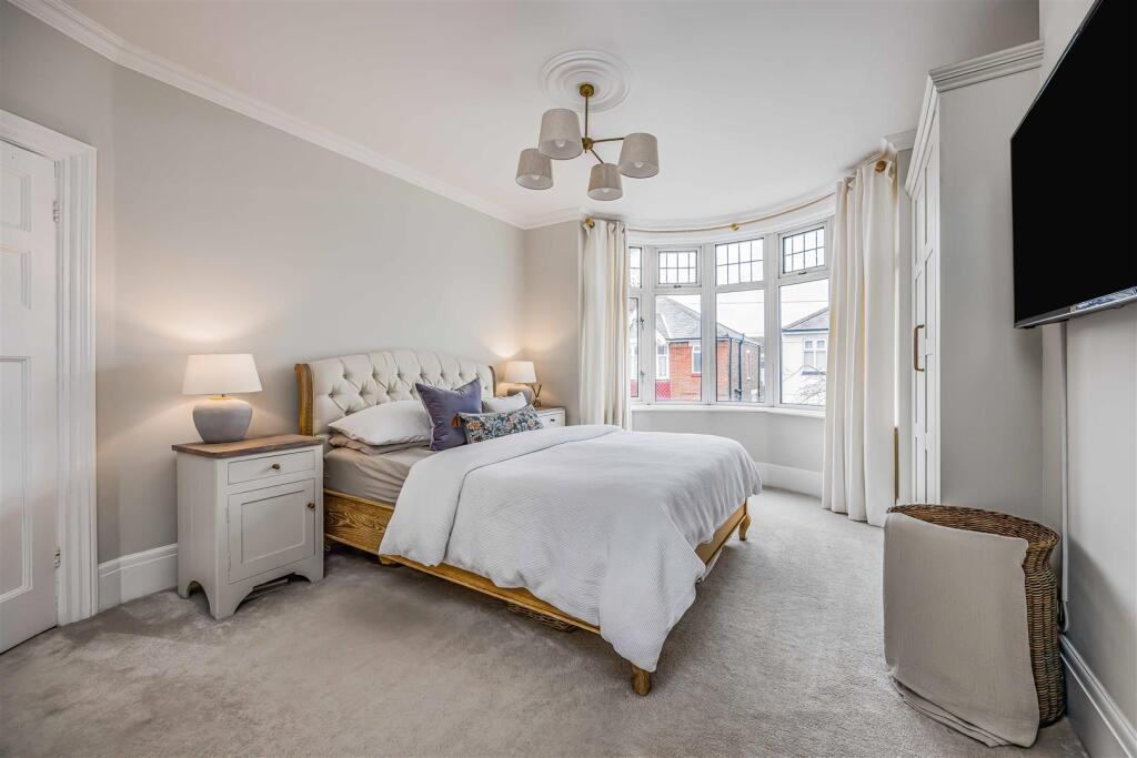 11 Torrington Road, Portsmouth-Small-PorticoMarket