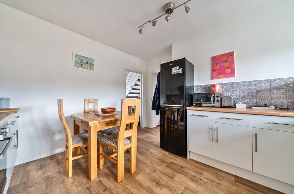 8-681b7cae9b164-1...