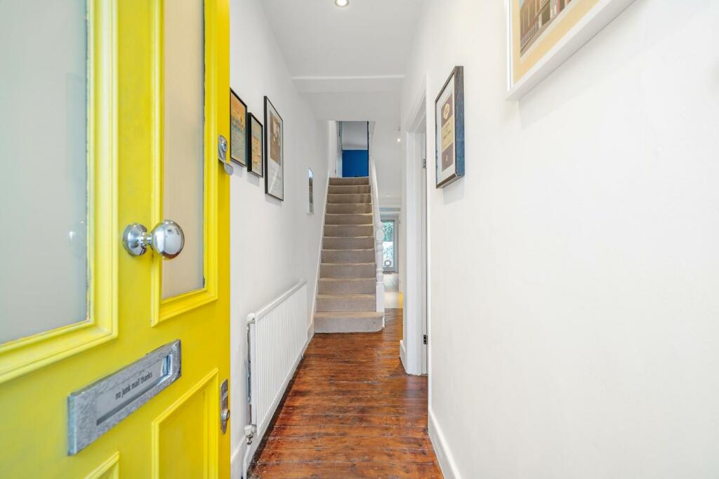Hallway.jpg