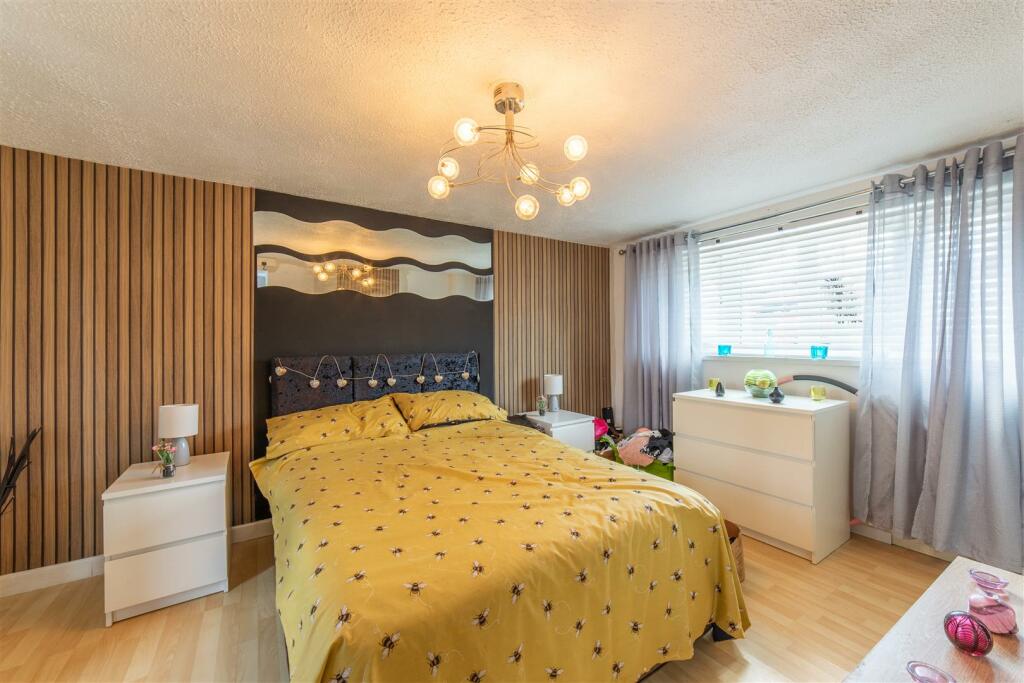 6 Picwic Green-1.jpg