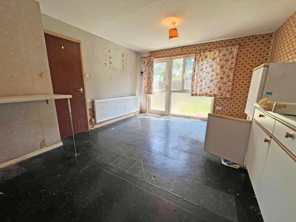 Kitchen1.jpg