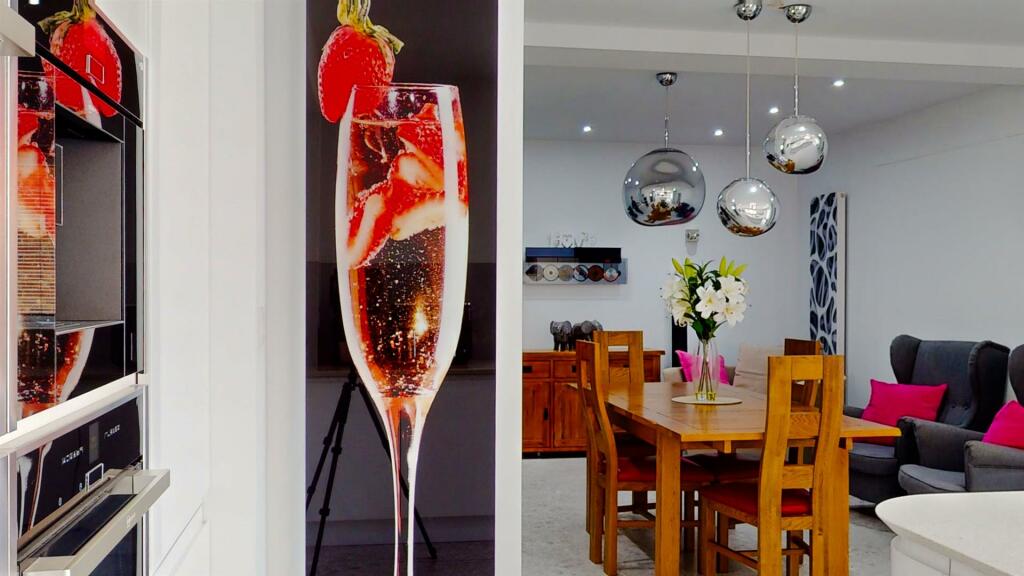 KITCHEN/DINING/FAMILY ROOM