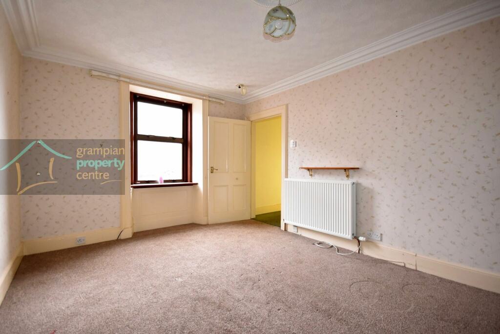 ground floo bed 2nd.JPG