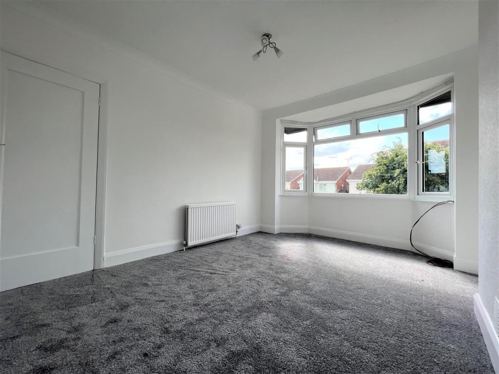 Living Room.jpg