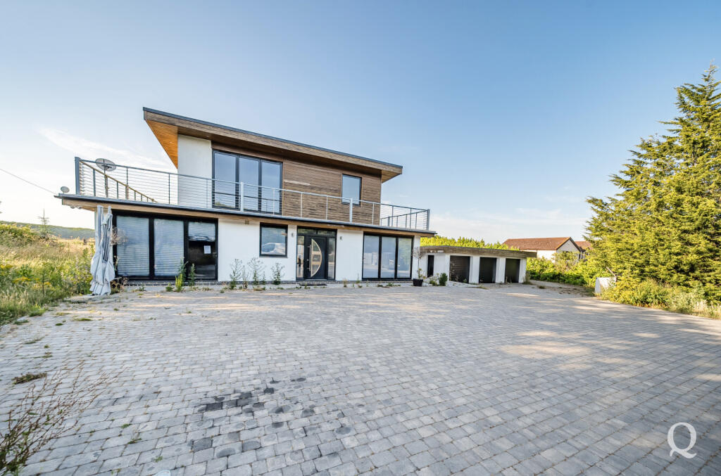 7daa26c8-a67e-403...