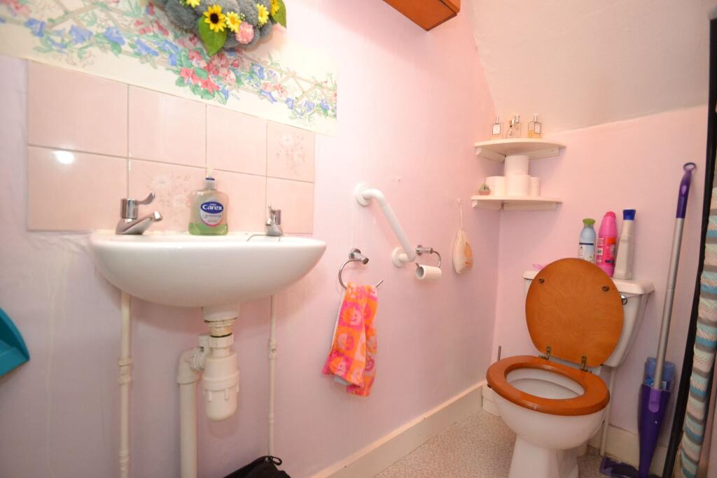 Photograph 7