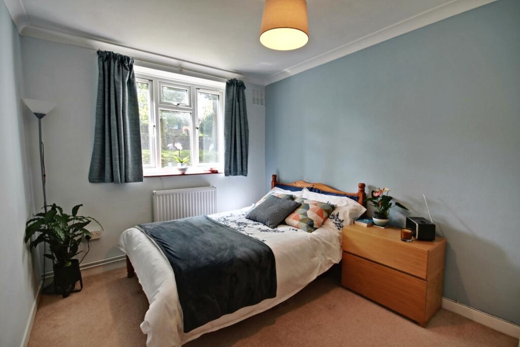 Flat 1 Kinnaird House - Bedroom 1-window